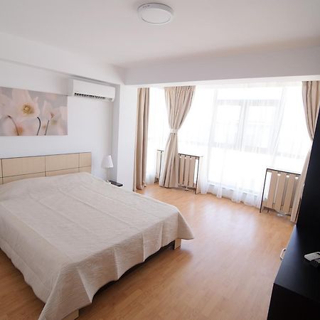 Apartamente Mamaia Nord D5 นาโวดาริ ภายนอก รูปภาพ