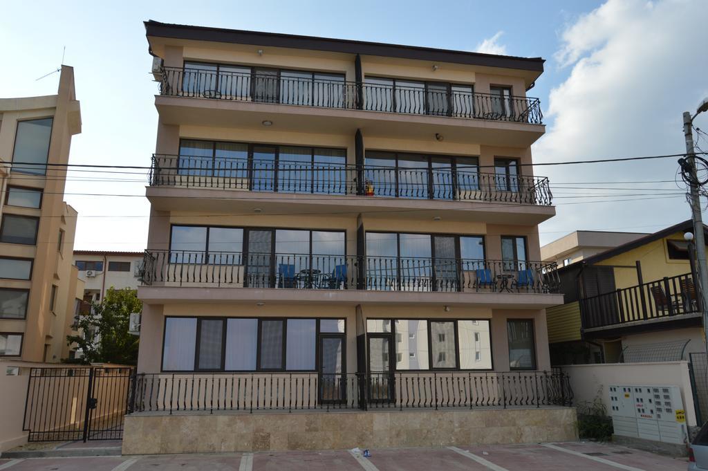 Apartamente Mamaia Nord D5 นาโวดาริ ภายนอก รูปภาพ