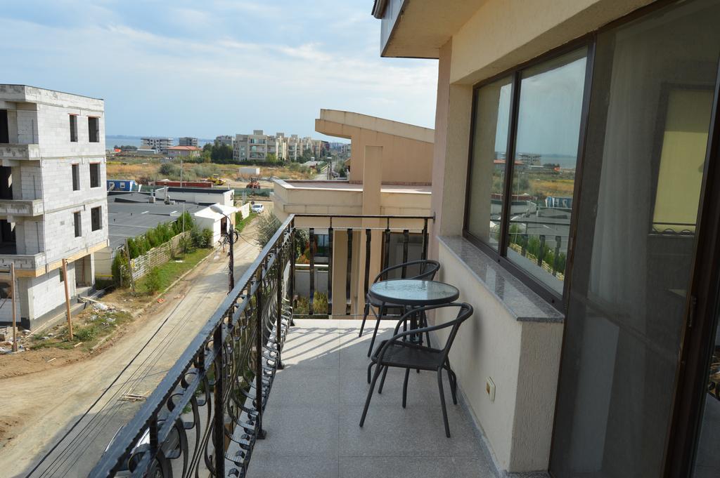 Apartamente Mamaia Nord D5 นาโวดาริ ภายนอก รูปภาพ