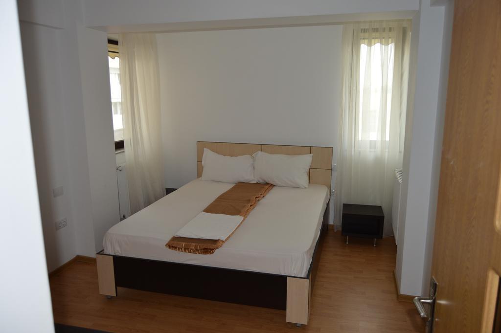 Apartamente Mamaia Nord D5 นาโวดาริ ภายนอก รูปภาพ
