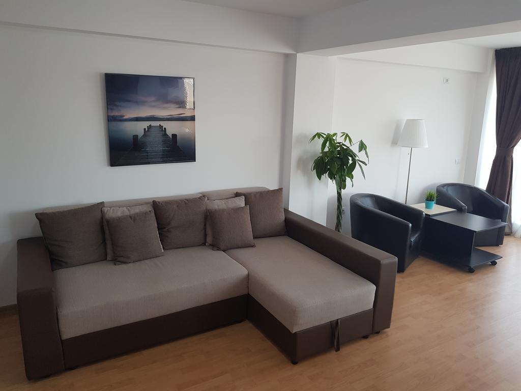 Apartamente Mamaia Nord D5 นาโวดาริ ภายนอก รูปภาพ