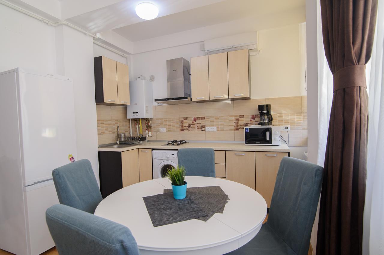 Apartamente Mamaia Nord D5 นาโวดาริ ภายนอก รูปภาพ