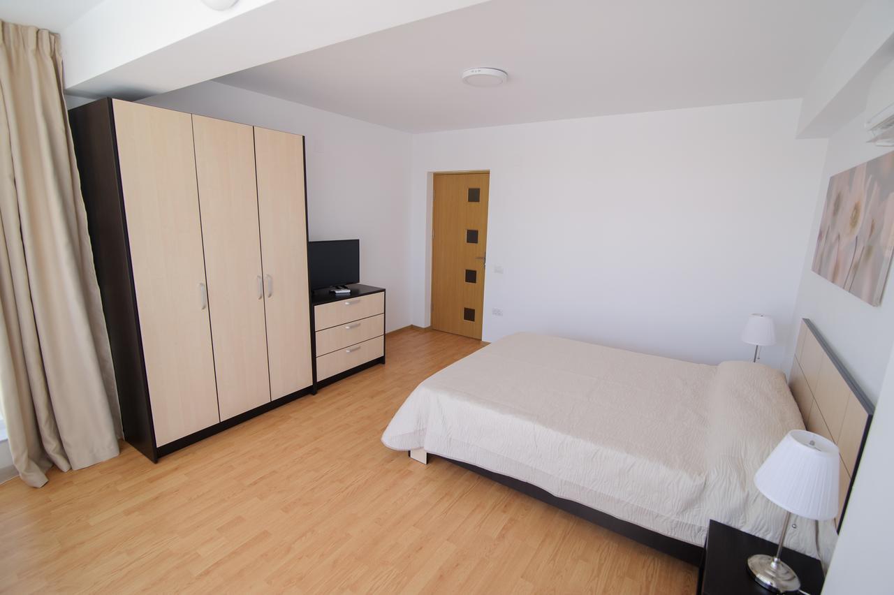 Apartamente Mamaia Nord D5 นาโวดาริ ภายนอก รูปภาพ