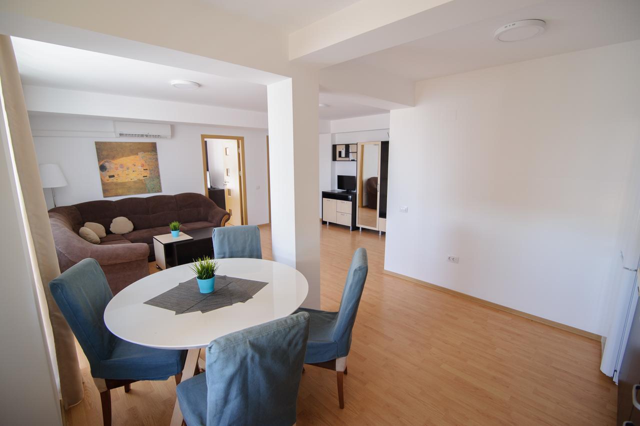 Apartamente Mamaia Nord D5 นาโวดาริ ภายนอก รูปภาพ